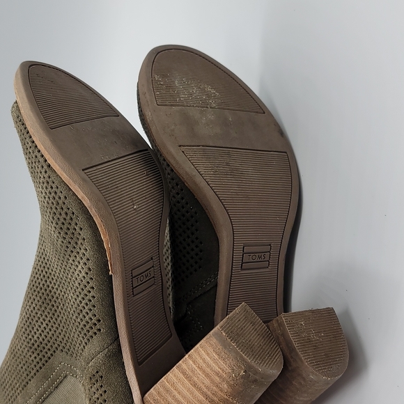 Toms Women's Size 8 Majorca Perforated Peep Toe Ankle Boots olive green - Picture 6 of 7